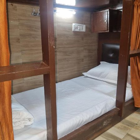 Unibed Dormitory Mumbai Luaran gambar