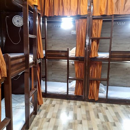 Unibed Dormitory Mumbai Luaran gambar