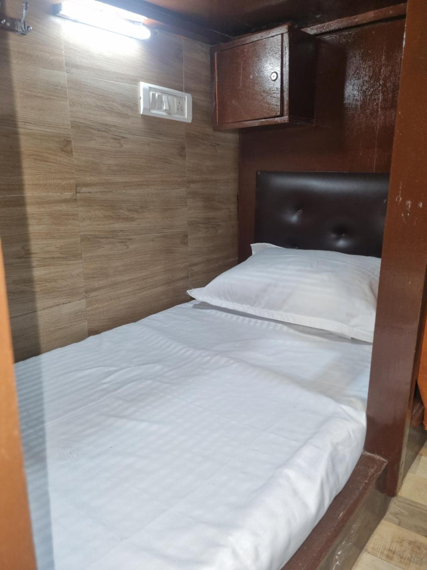 Unibed Dormitory Mumbai Luaran gambar