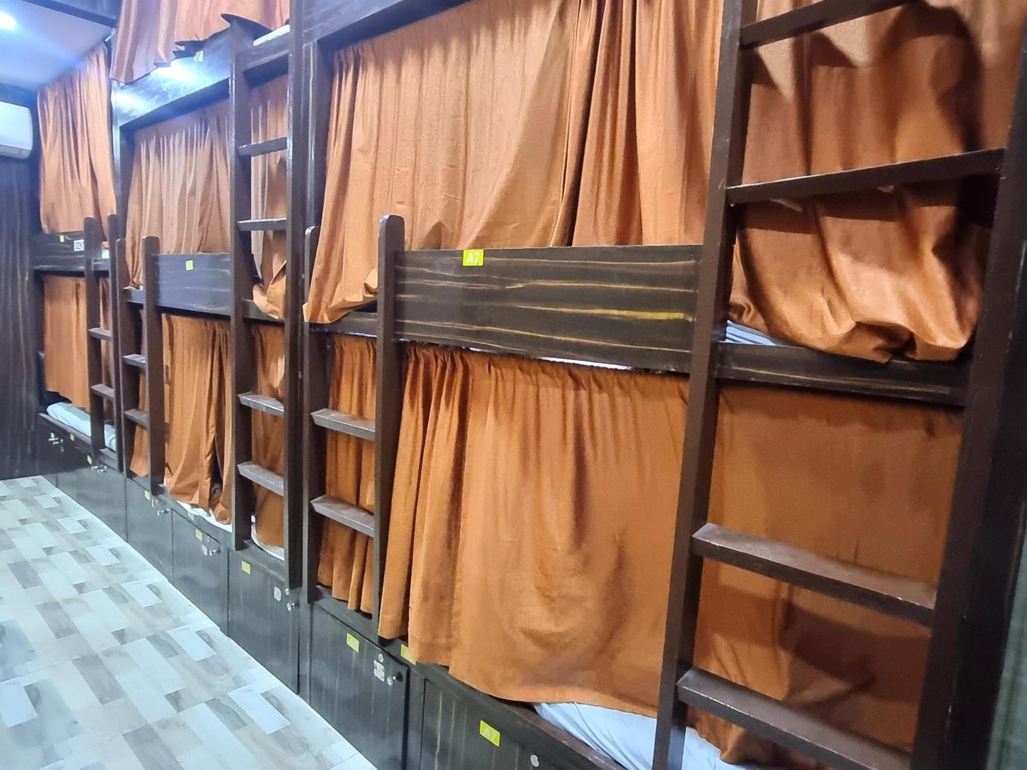 Unibed Dormitory Mumbai Luaran gambar