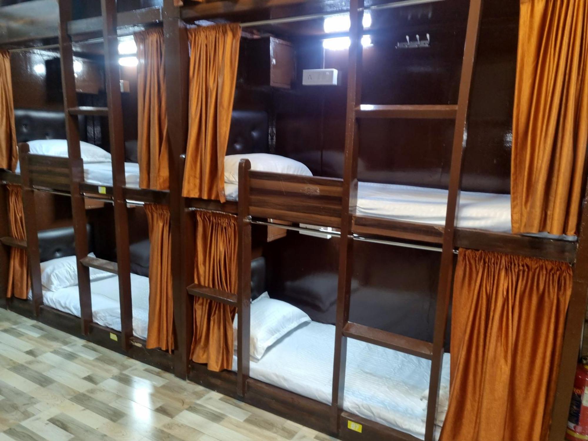 Unibed Dormitory Mumbai Luaran gambar